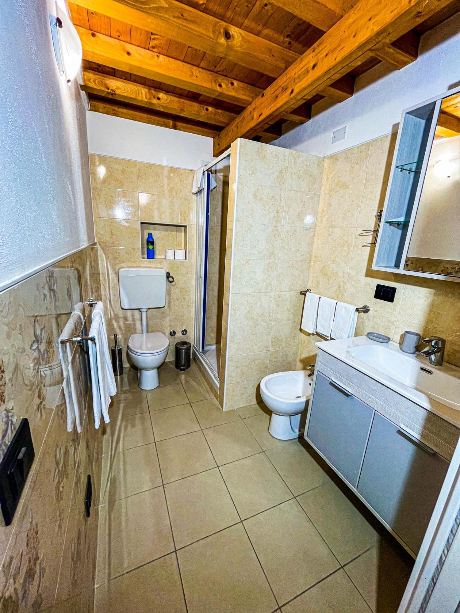 Апартаменты House Brennero 29 Карпи Экстерьер фото